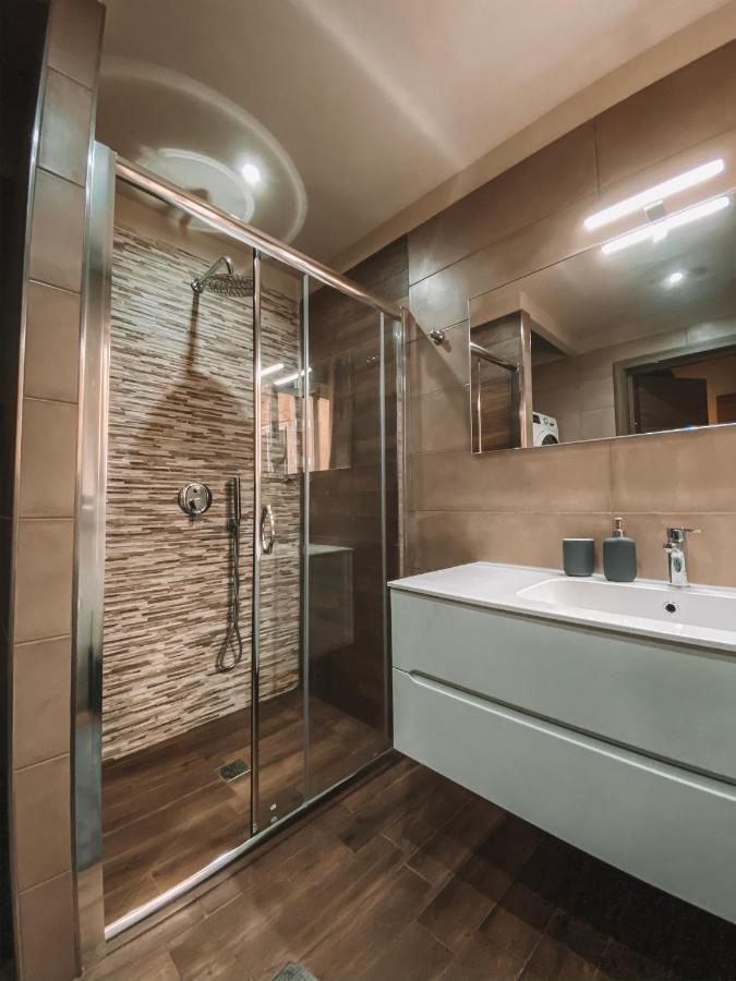 Lovely Modern Apartment In St.Julian San Julián Exterior foto
